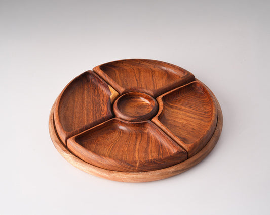 Rounded nuts platter
