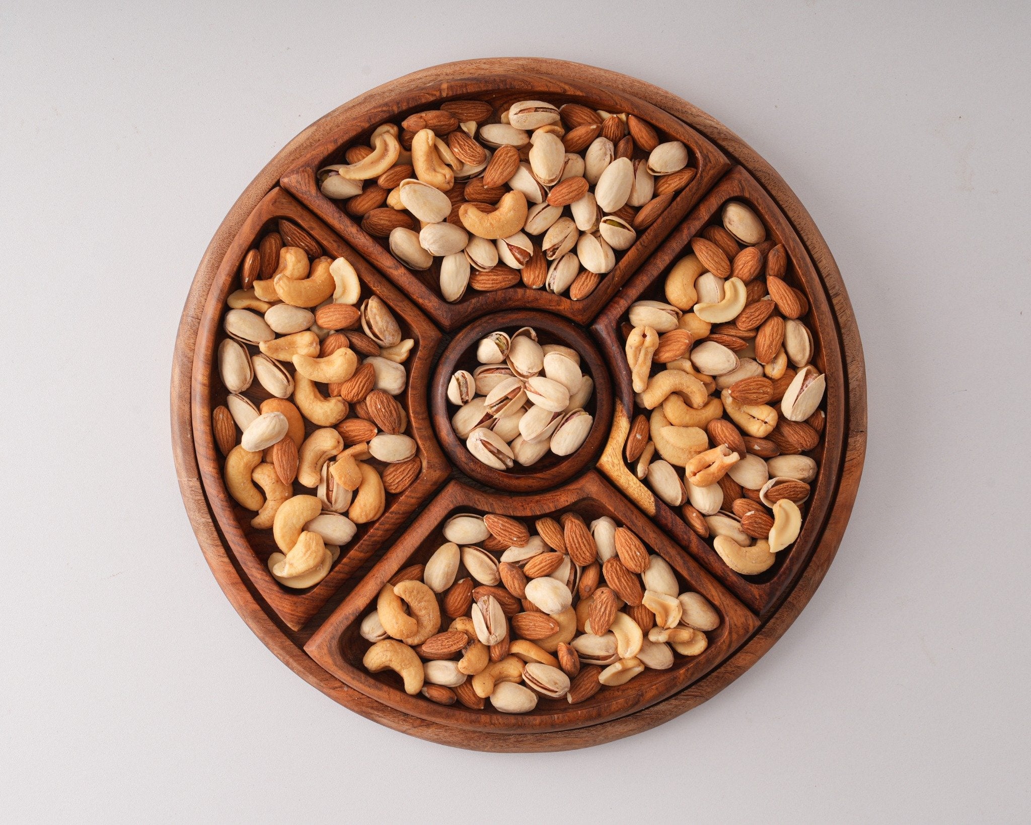 Rounded nuts platter