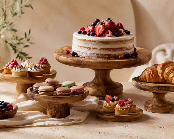 Cake & Dessert Displays